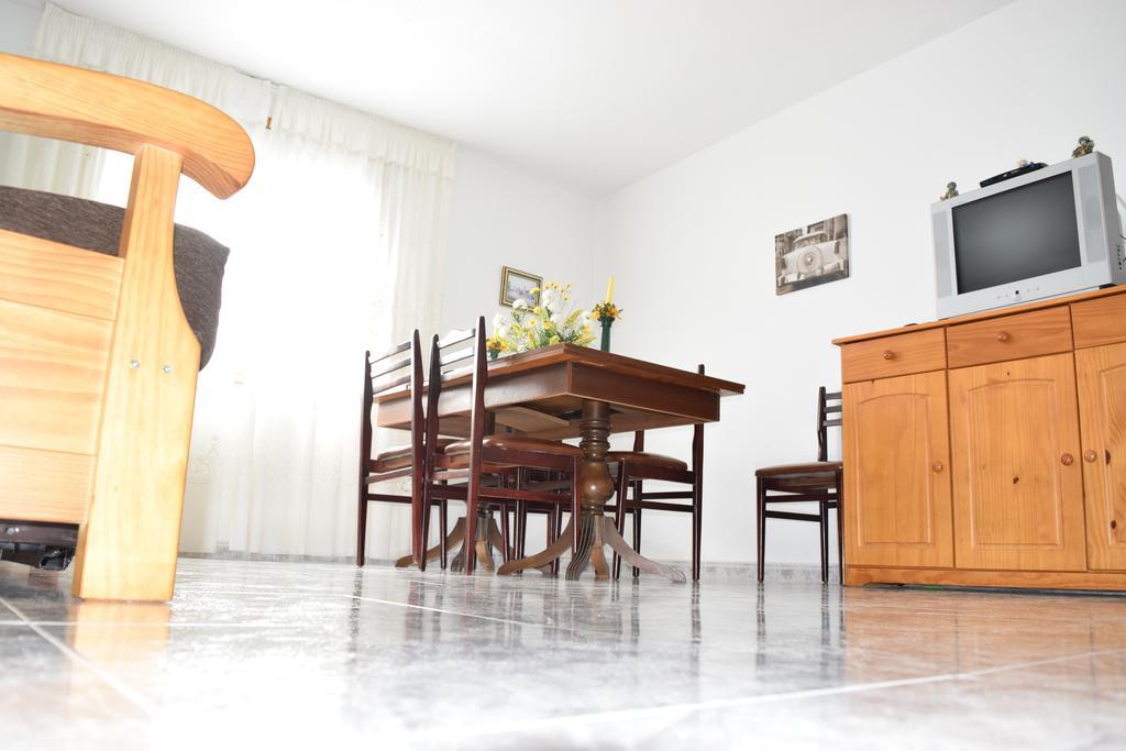 Affittacamere Chuca House Requiás Esterno foto